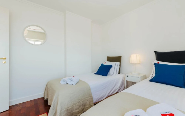 Rent4rest Lisbon Graca River View