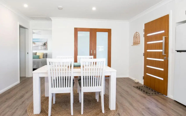 Periwinkle I Pet Friendly I 2 Mins Walk to Beach