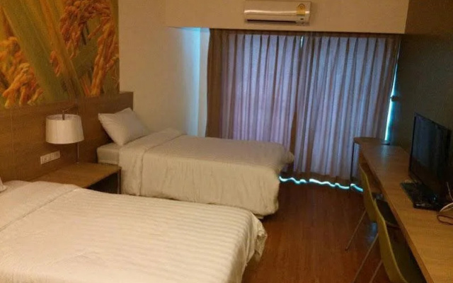 D-luxx Thammasat Apartment