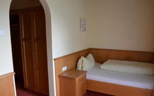 Hotel-Pension Strolz