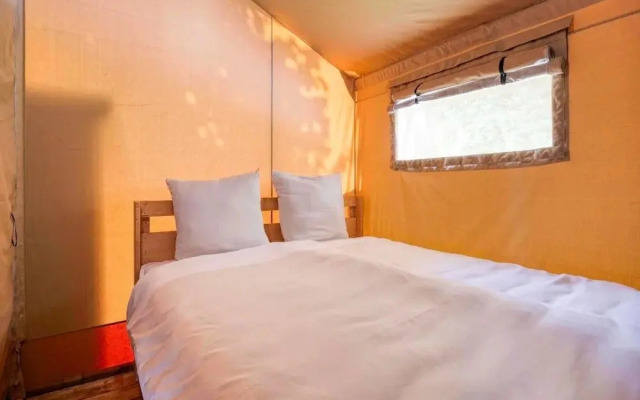 Comet Glamping Tent, Ardennes