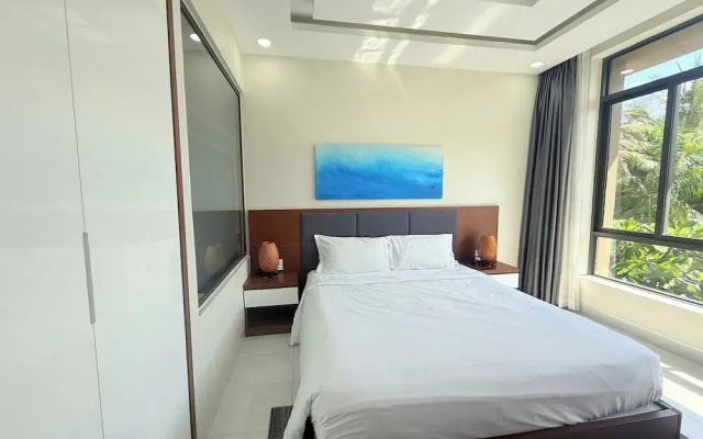 Deluxe Villa Beach Front