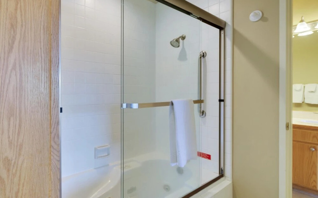 River Ridge 513ab
