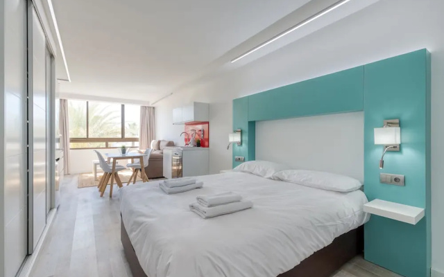 Apartamentos Aguila Beach