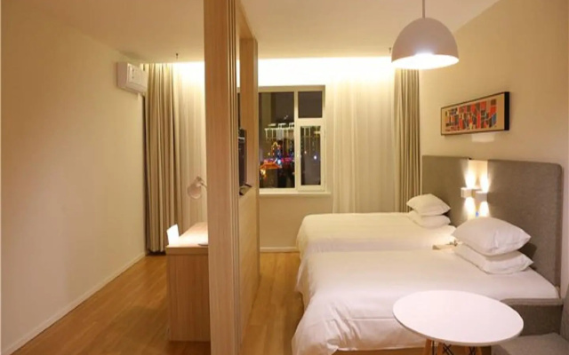 Hanting Hotel Hunchun Commercial Street