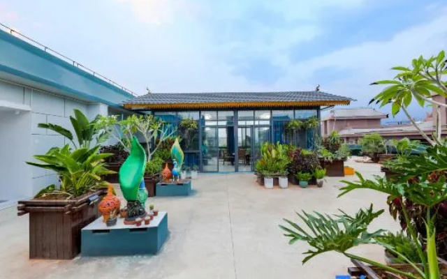 Dieman B&B Hotel (Xishuangbanna Jinghong Gasa Airport Railway Station)