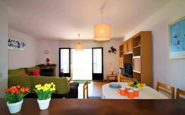 Apartment in Roses Near Waterfront & Mountains