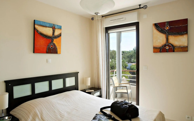 Luxury Apartment With Large Terrace