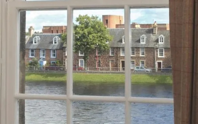 No. 41 Town House