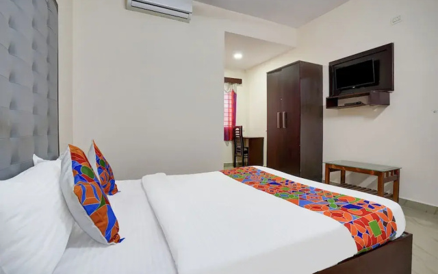 FabHotel Leo Grand