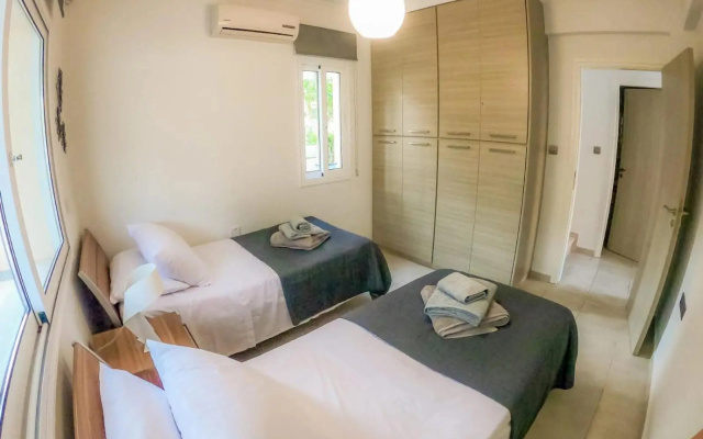 Villa Alba, Luxury 4 BDRM Villa with Heated Pool