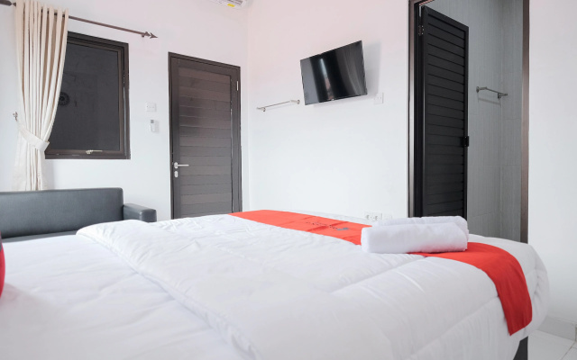 RedDoorz near Kota Tua 2