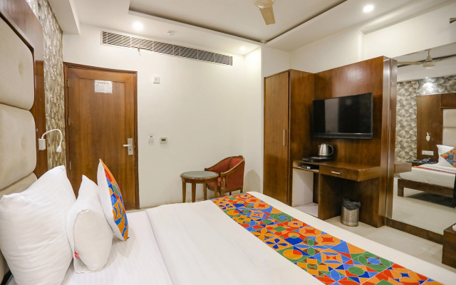 Fabhotel Station I