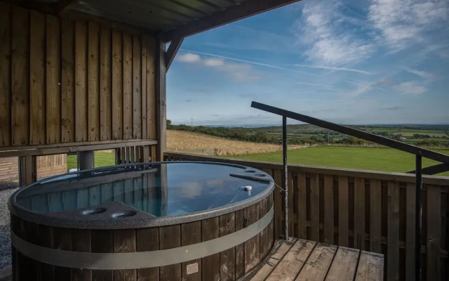 Three Cliffs Glamping Tent - Llangennith