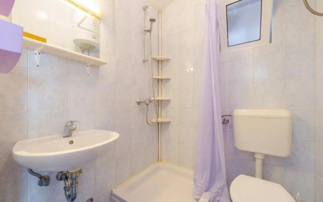 Apartment Dia - 30 m from sea