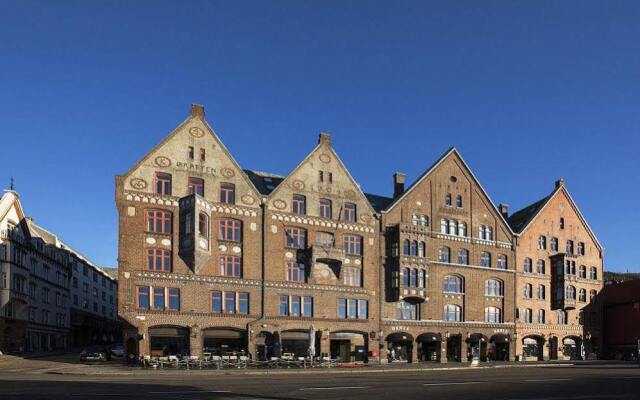 Отель Clarion Hotel Bergen Норвегия, Берген - 1 отзыв об отеле, цены и фото номеров - забронировать отель Clarion Hotel Bergen онлайн вид на фасад