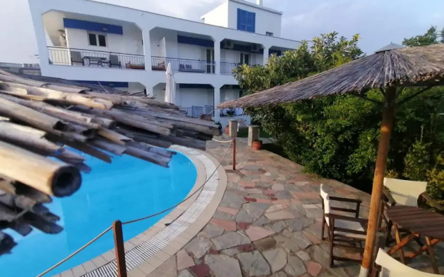 Villa Riviera