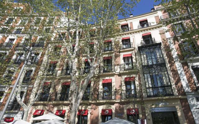 Отель Hospes Puerta de Alcalá вид на фасад