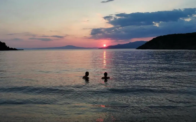 Stoupa's Paradise