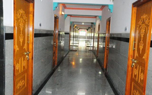 Sri Vijaya Residency A/C