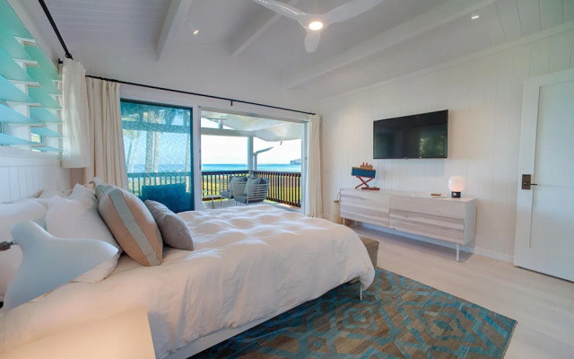 Hanalei Beach House 5 Bedroom Home by RedAwning