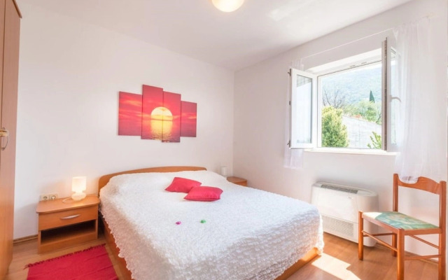 Apartments and Rooms Villa Bouganvillea