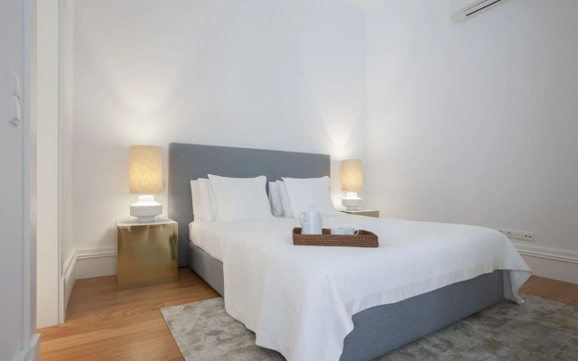 Liiiving - Aliados Luxury Apartment I