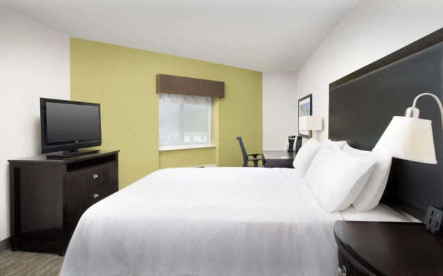 Holiday Inn Express Boston - Saugus by IHG