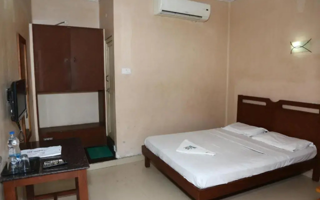 Chitra Lodge