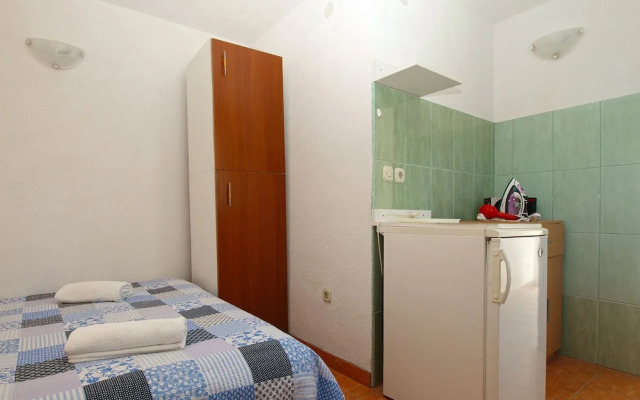 Apartment 700