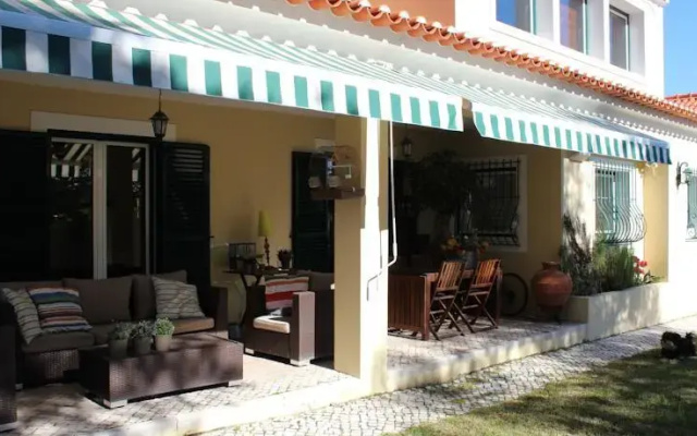 Villa Jacarandá