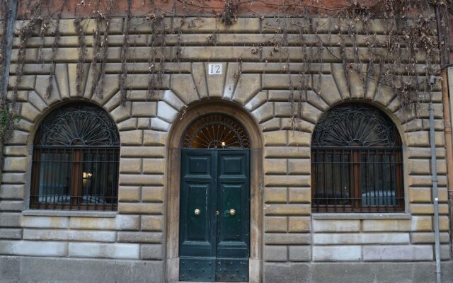 Отель Fori Romani B&B Рим вид на фасад