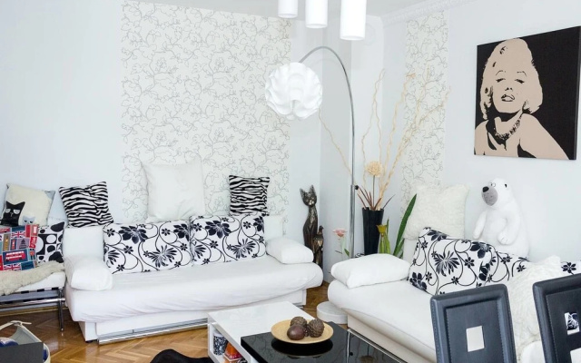 FM Economy 2-BDR Apartment - Joy Family - Varna