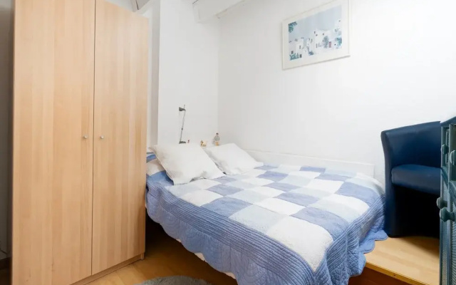Stylish Seaside Stay in Agde