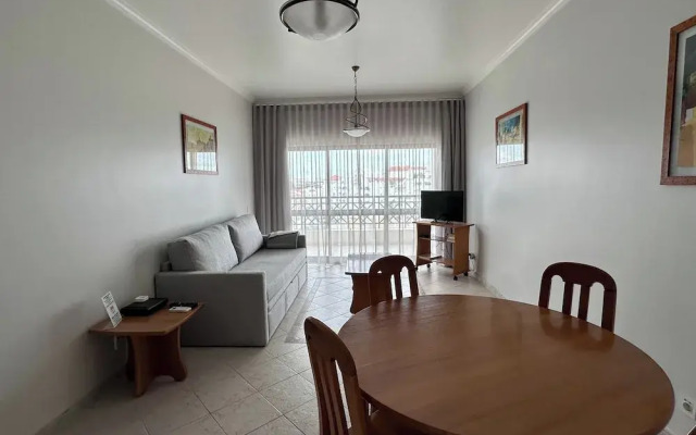 Sunset Haven in Albufeira - Short Walk to Oldtown