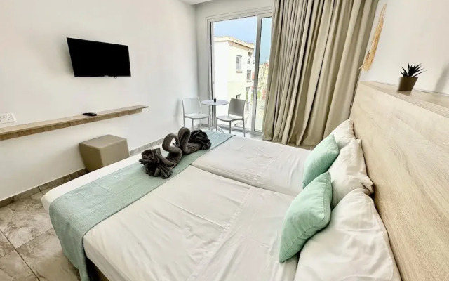 Sun Plaza Suites - Adults Only