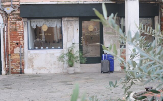 Отель Locanda del Ghetto Италия, Венеция - отзывы, цены и фото номеров - забронировать отель Locanda del Ghetto онлайн вид на фасад