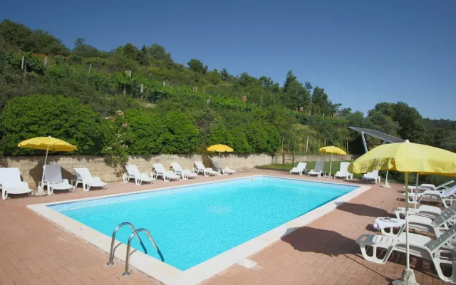 Farmhouse in Paciano With Pool & Scenic Views