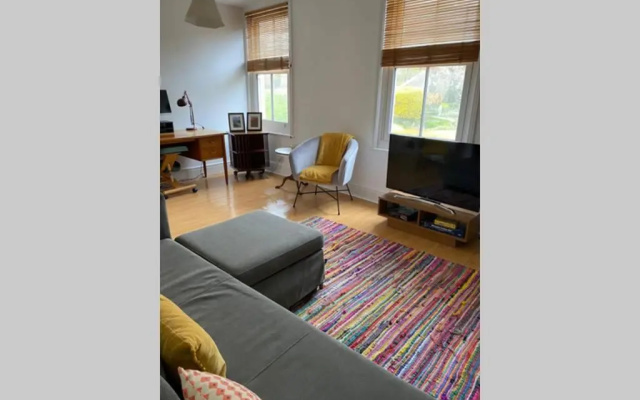 200 year old large townhouse with sea views
