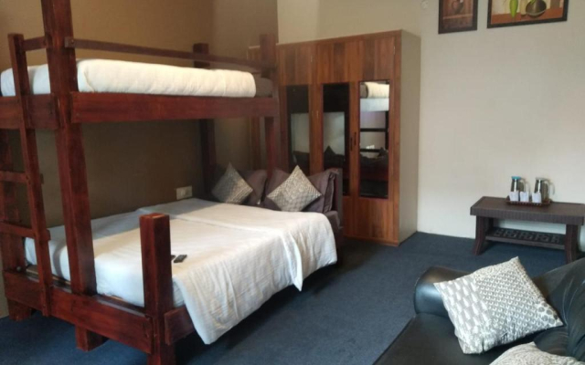Western Valley Home Stay