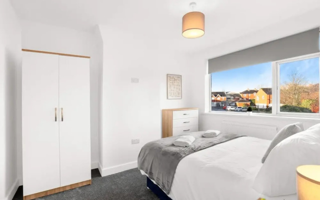 Perfect Booking 5 min Drive to Blyth Beach