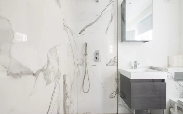 The Baron’s Bolthole - Modern & Bright 1BDR Flat