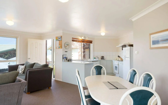 Captain's Quarters