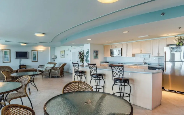 Sabine Yacht & Racquet #8D by Southern Vacation Rentals