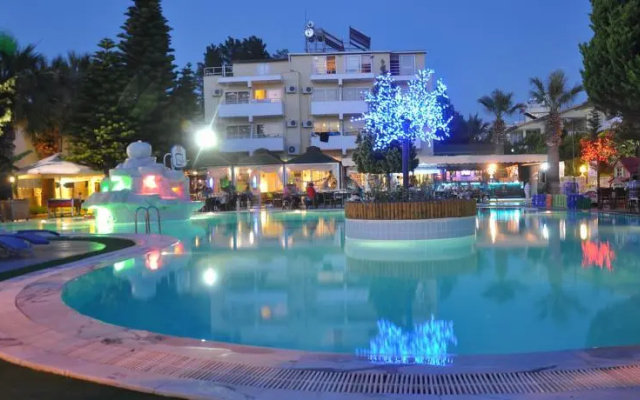 Tropicana Garden Hotel