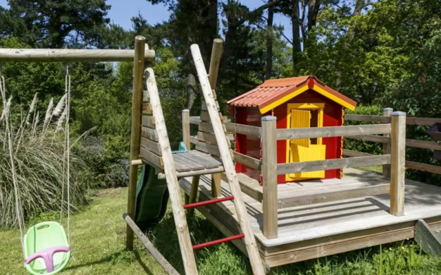 Gite Louannec, 6 pièces, 9 personnes - FR-1-536-212