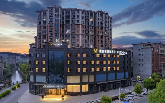 Vienna International Hotel (Jiugong Avenue, Tongshan County)