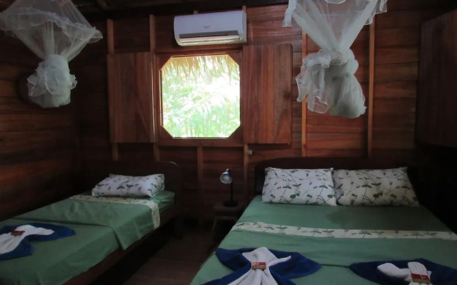 Dolphin Lodge