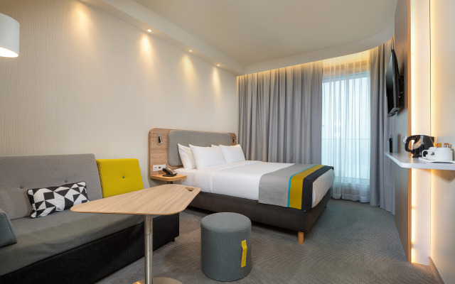 Holiday Inn Express Munich North by IHG