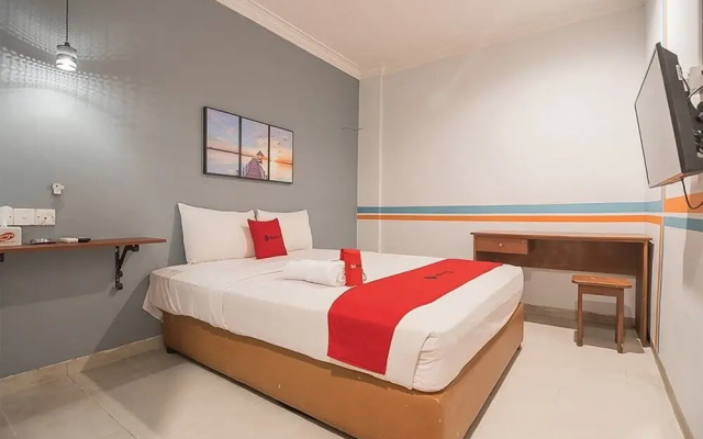 RedDoorz Near Nagoya Citywalk Batam